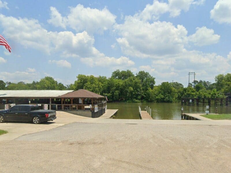 Fred's On The River